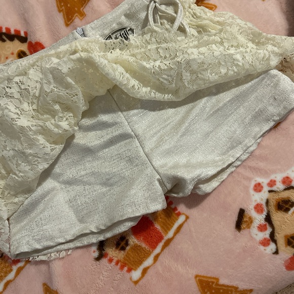 ☆Aelfric Eden mesh lace pleated skirt ☆ - Picture 2 of 5